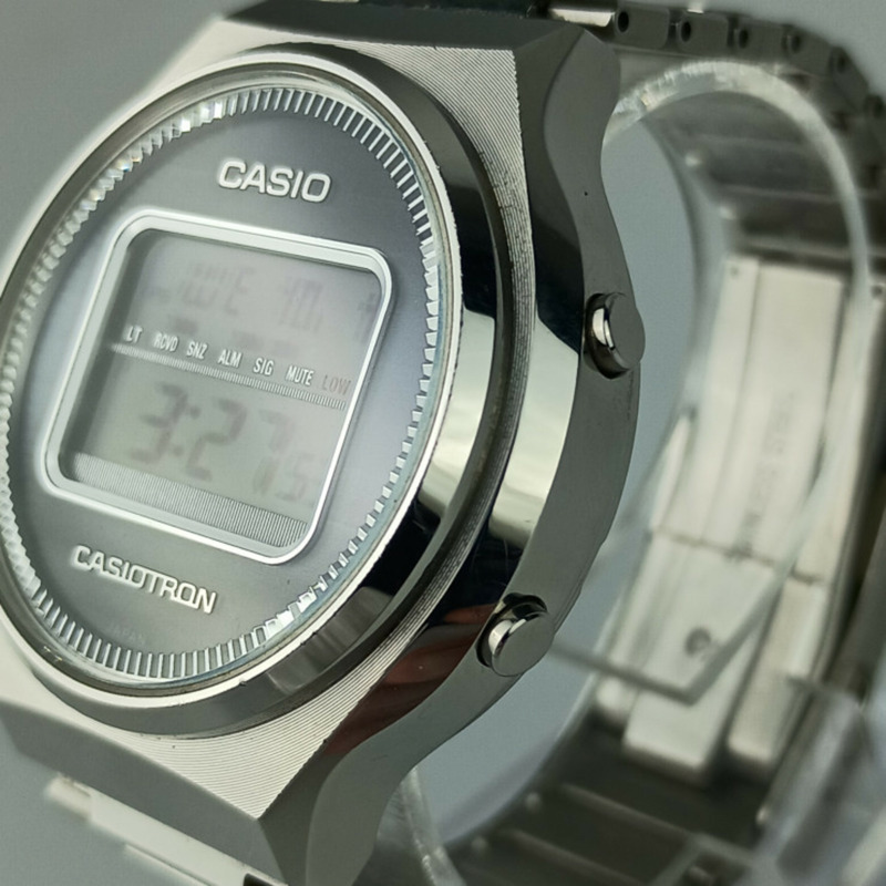 卡西歐 (CASIO) TRN 50 2AJR 限量版 Casiotron 復刻腕錶，銀色不鏽鋼錶殼，男士數位電波太陽能腕錶-3