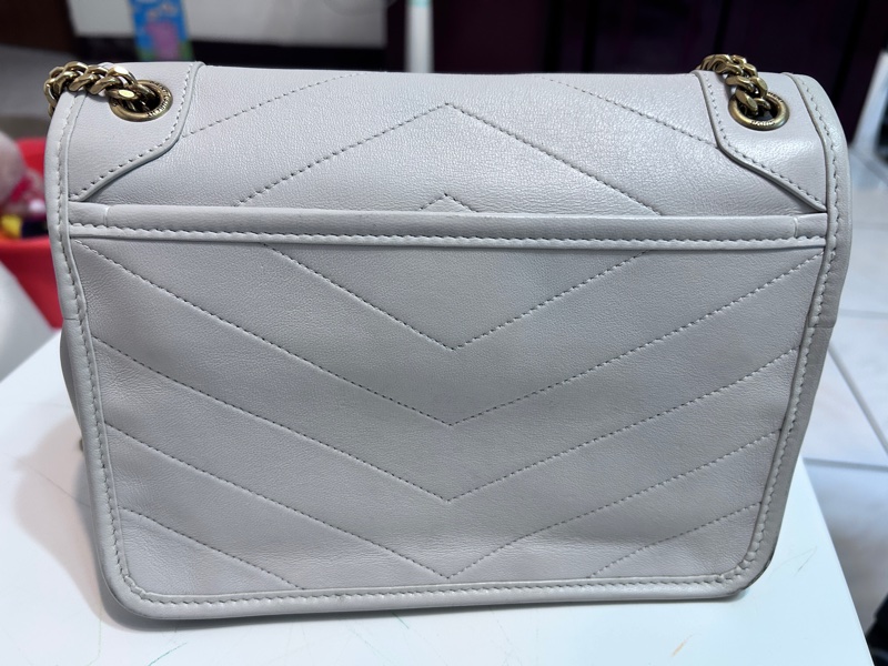 SAINT LAURENT 奶油白Niki D釦金鍊-1