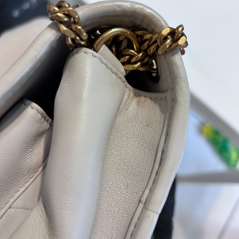 SAINT LAURENT 奶油白Niki D釦金鍊-6