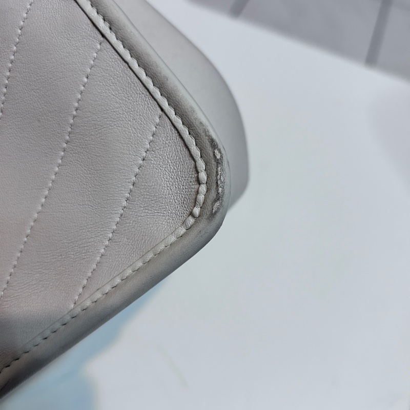 SAINT LAURENT 奶油白Niki D釦金鍊-7