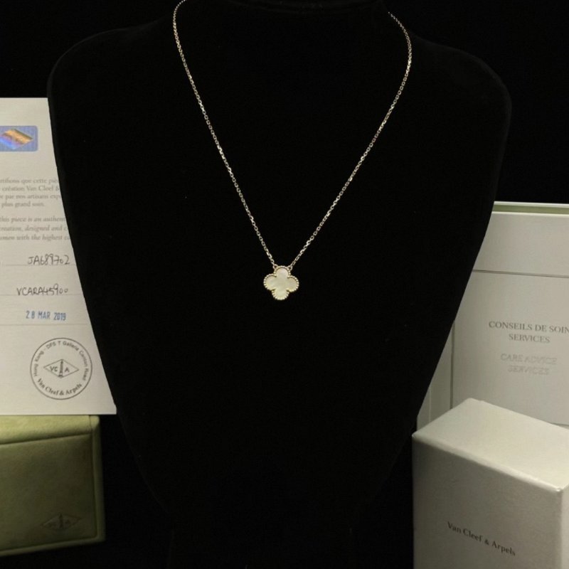 VCA 四葉幸運系列18K金白貝母中號 42cm 98新配件盒子-0