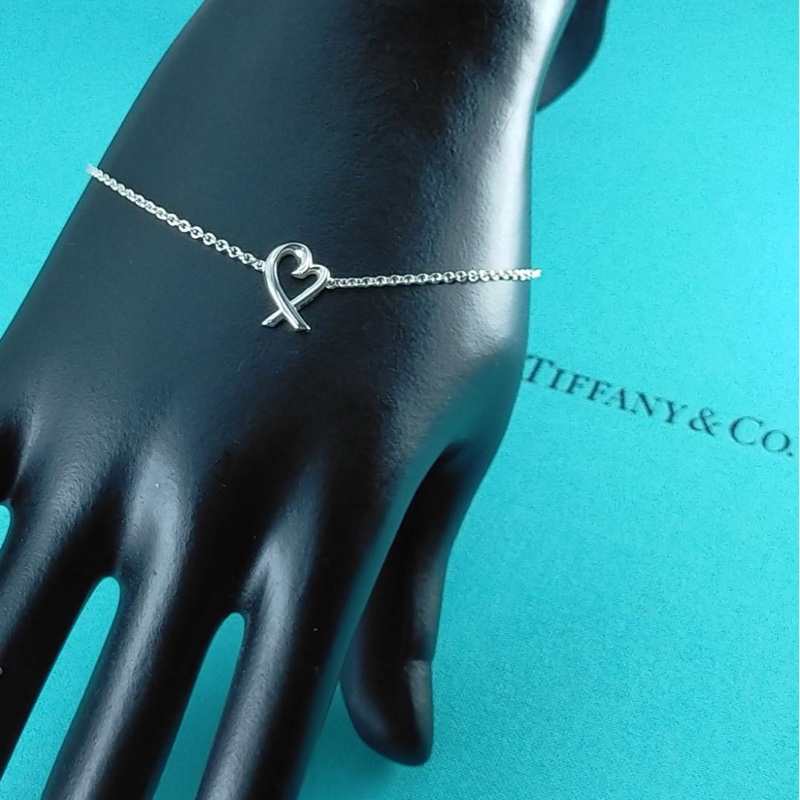 🌷 Tiffany&Co. 愛心手鍊 |經典花紋✦fufu style 精品✦ 氣質款|-2