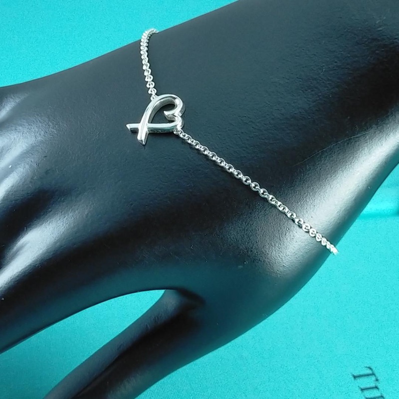 🌷 Tiffany&Co. 愛心手鍊 |經典花紋✦fufu style 精品✦ 氣質款|-3