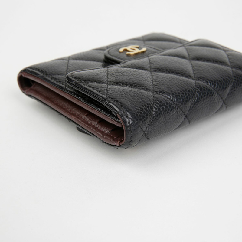 CHANEL 魚子醬紋經典雙折錢包 AP0231-8