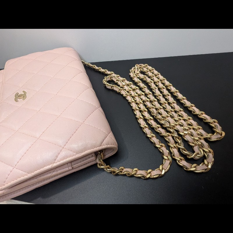 Chanel 稀有櫻花粉 小羊皮鏈條WOC 九成新-18