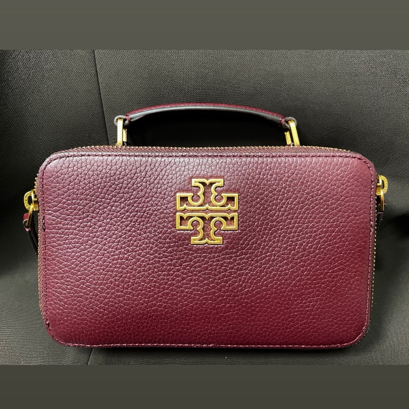 Tory Burch Britten 小盒子包 | 酒紅色霧金扣-1