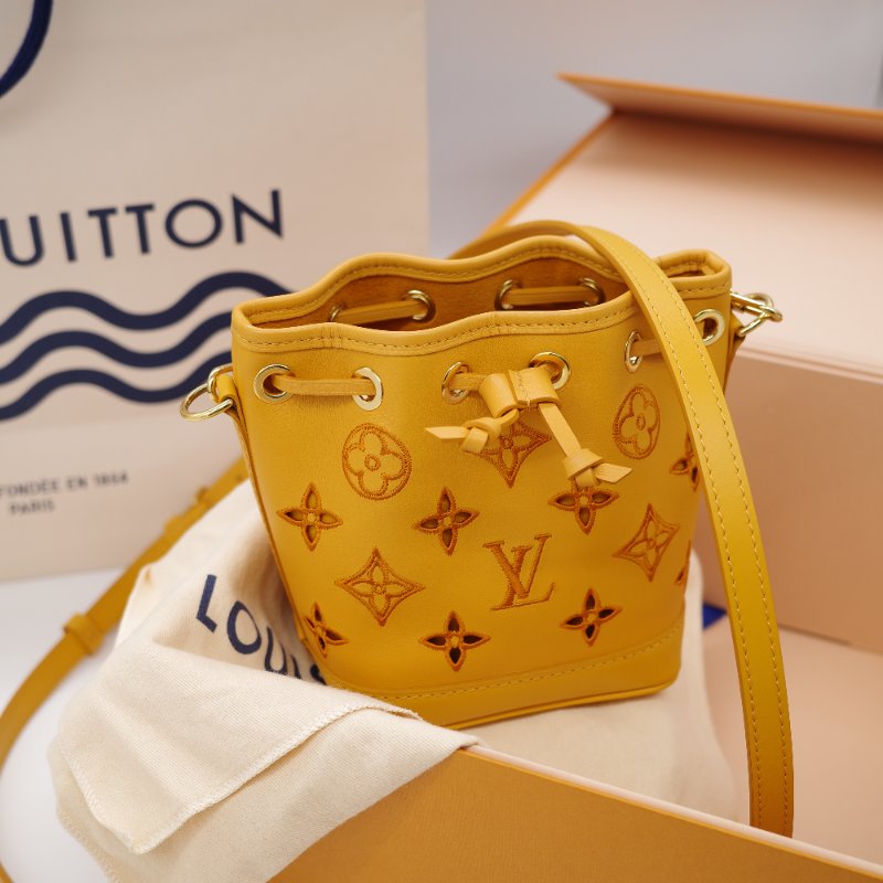 【大全配♥️限量款】Louis Vuitton 路易威登 向日葵黃 太陽黃 小牛皮 刺繡 Logo NanoNoé 小水桶包 單肩 手提包 M81266-0