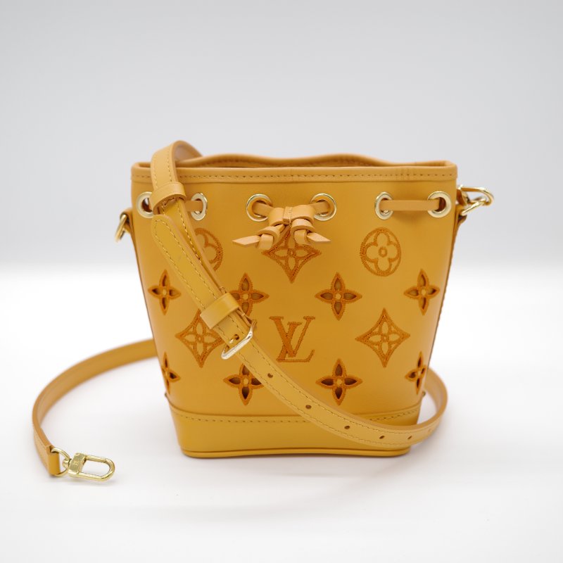 【大全配♥️限量款】Louis Vuitton 路易威登 向日葵黃 太陽黃 小牛皮 刺繡 Logo NanoNoé 小水桶包 單肩 手提包 M81266-1