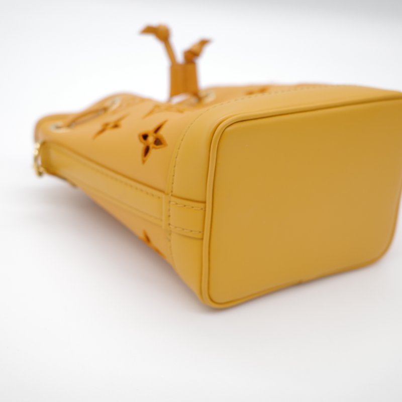 【大全配♥️限量款】Louis Vuitton 路易威登 向日葵黃 太陽黃 小牛皮 刺繡 Logo NanoNoé 小水桶包 單肩 手提包 M81266-6