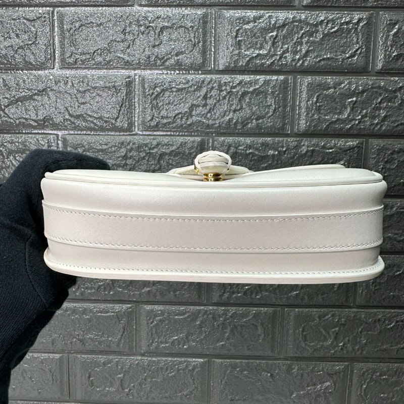 DIOR Bobby橫版新月包-8