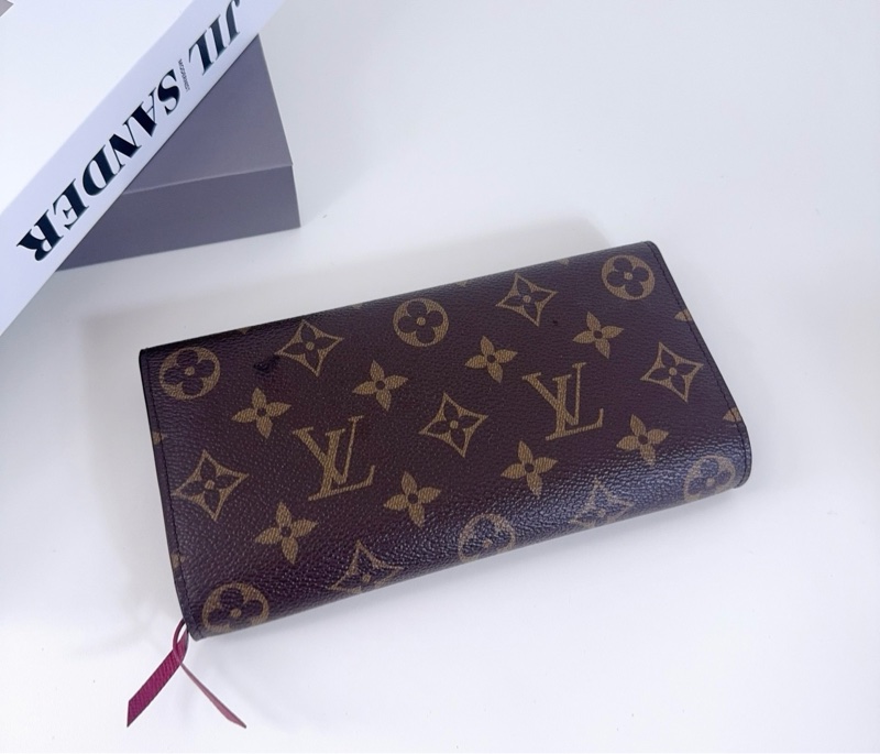 LV 路易威登 豆豆錢包 桃紅色玫紅色內裡-1