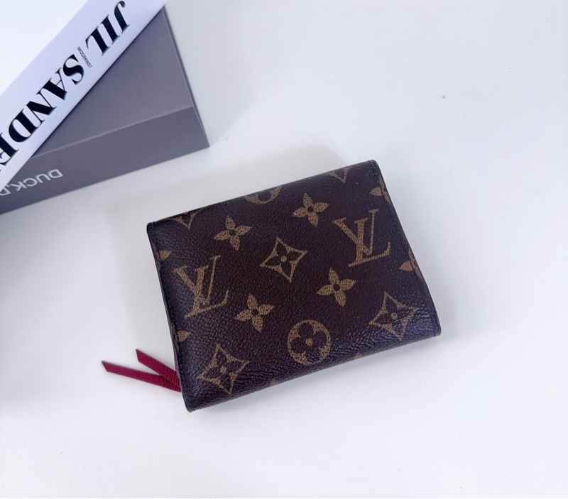 LV 路易威登  豆豆錢包 桃紅色玫紅色內裡-1