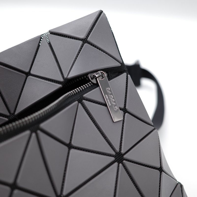 Issey Miyake 三宅一生 BaoBao系列 深灰色 拉鍊 雙肩包 書包 電腦包-7