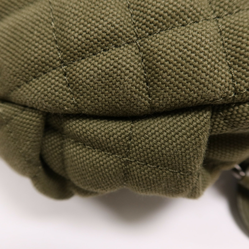 CHANEL 帆布Waist銀扣腰包-11