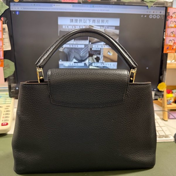 M24727 黑Capucines 金扣大號-8