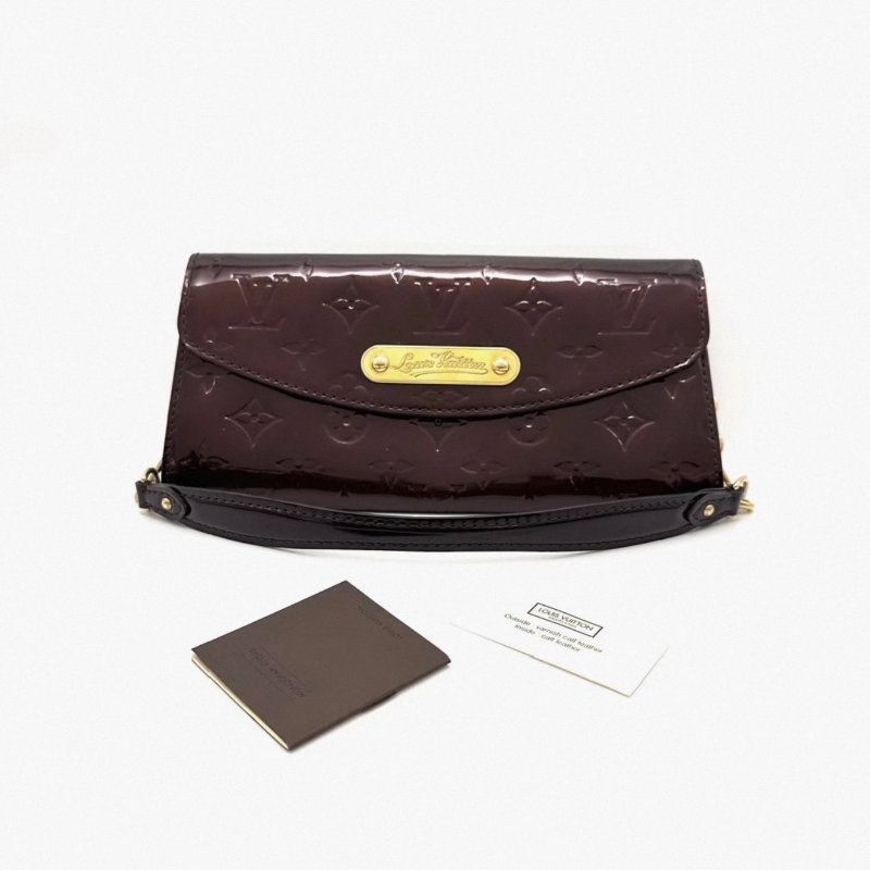 LV 酒紅色金扣漆皮手提腋下包24*11*3 98新配件塵袋-0