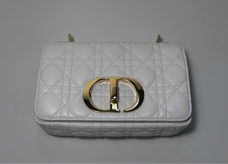 年終出清🎉Dior caro 象牙色小牛皮小型包款-0