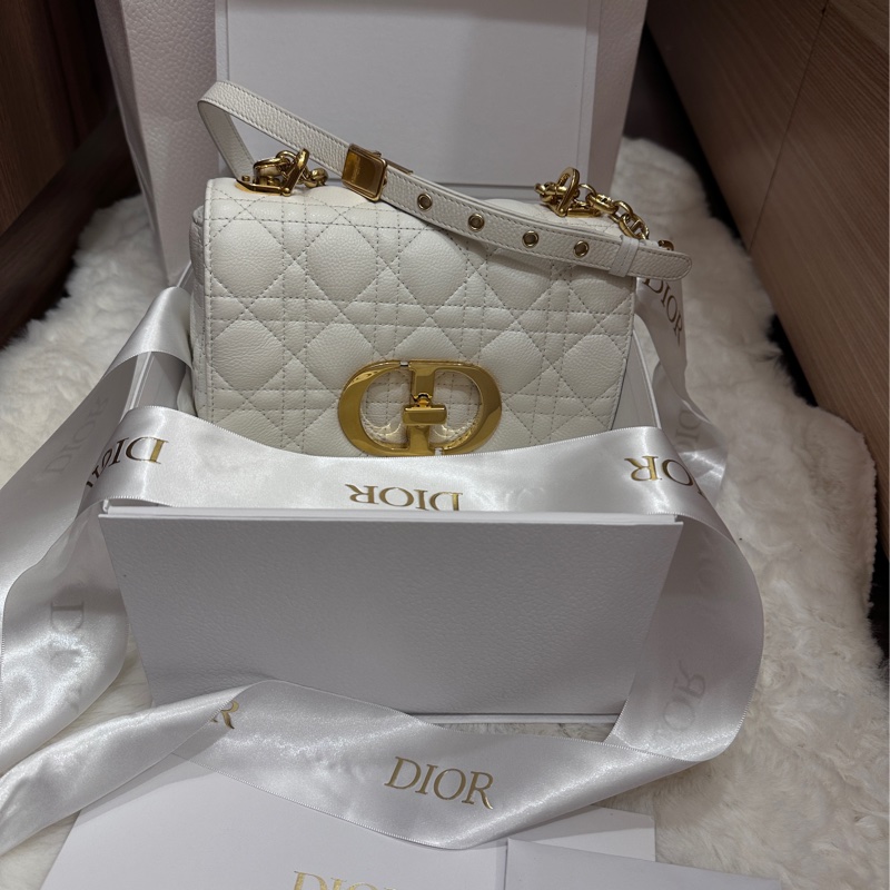年終出清🎉Dior caro 象牙色小牛皮小型包款-6
