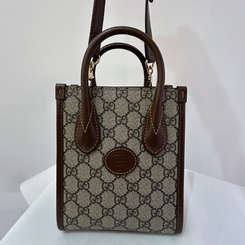 GUCCI 咖邊PVC琴譜包INTERLOCKING-2