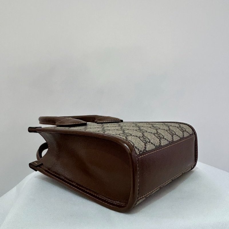 GUCCI 咖邊PVC琴譜包INTERLOCKING-4