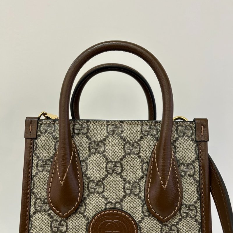 GUCCI 咖邊PVC琴譜包INTERLOCKING-12