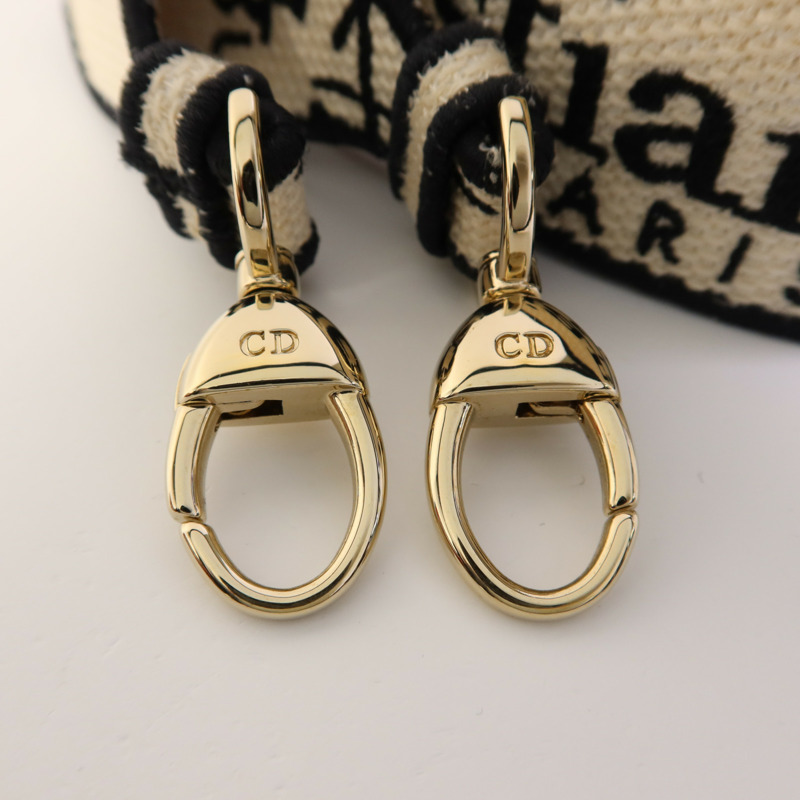 Dior 帆布Lady Dior Medium金扣手挽肩背兩用袋-11