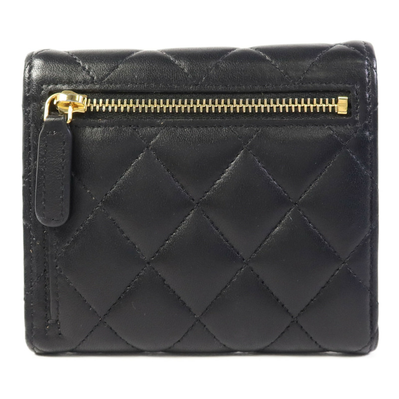 CHANEL 羊皮皮革Trifold Wallet金扣錢包-1