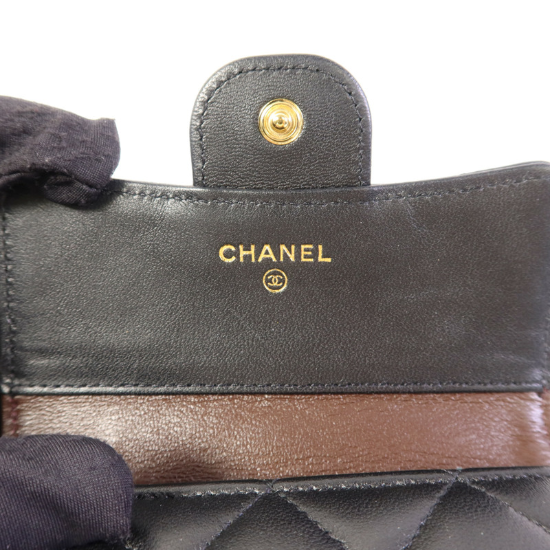 CHANEL 羊皮皮革Trifold Wallet金扣錢包-5