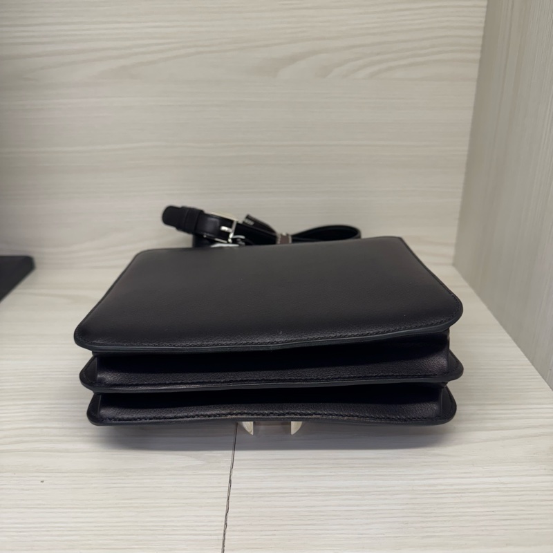 HERMES黑色銀釘2002/C-4