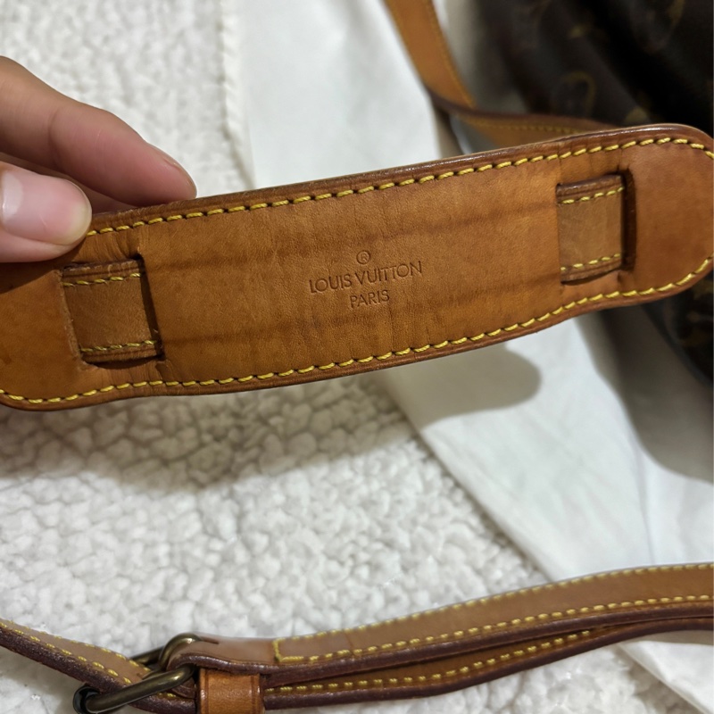 LV 雙子星 Louis Vuitton saumur 雙面馬鞍包-4