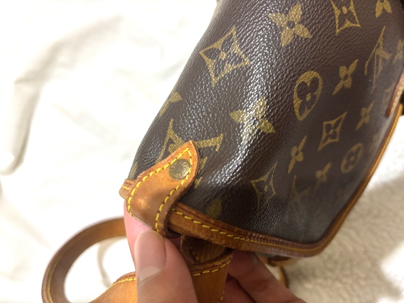LV 雙子星 Louis Vuitton saumur 雙面馬鞍包-8