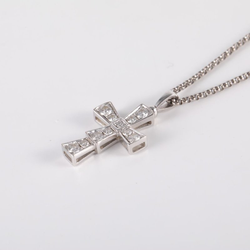 BVLGARI CROCEPENDANTS18K金滿鑽十字架項鏈18K白金/鑽石項鏈白金18K項鍊-1