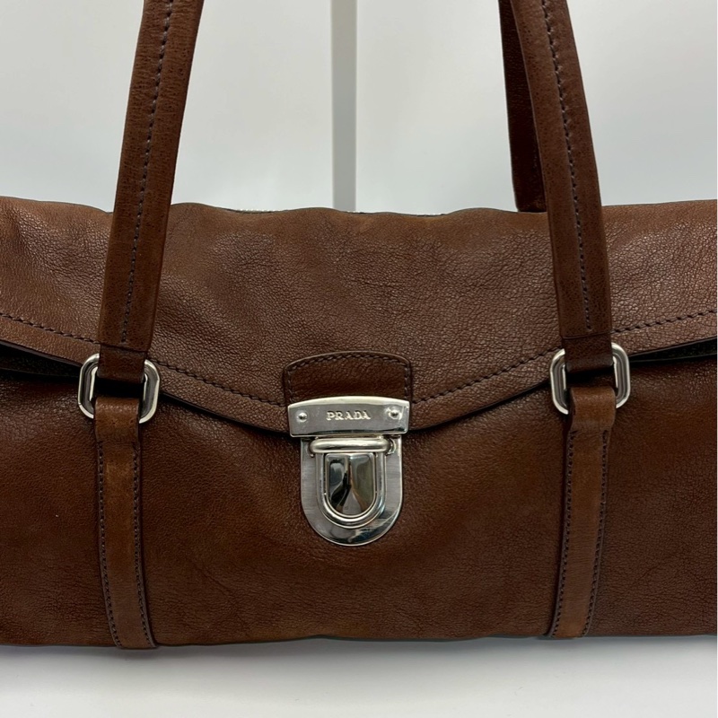 🏷️ Prada 咖啡色牛皮Hobo-12