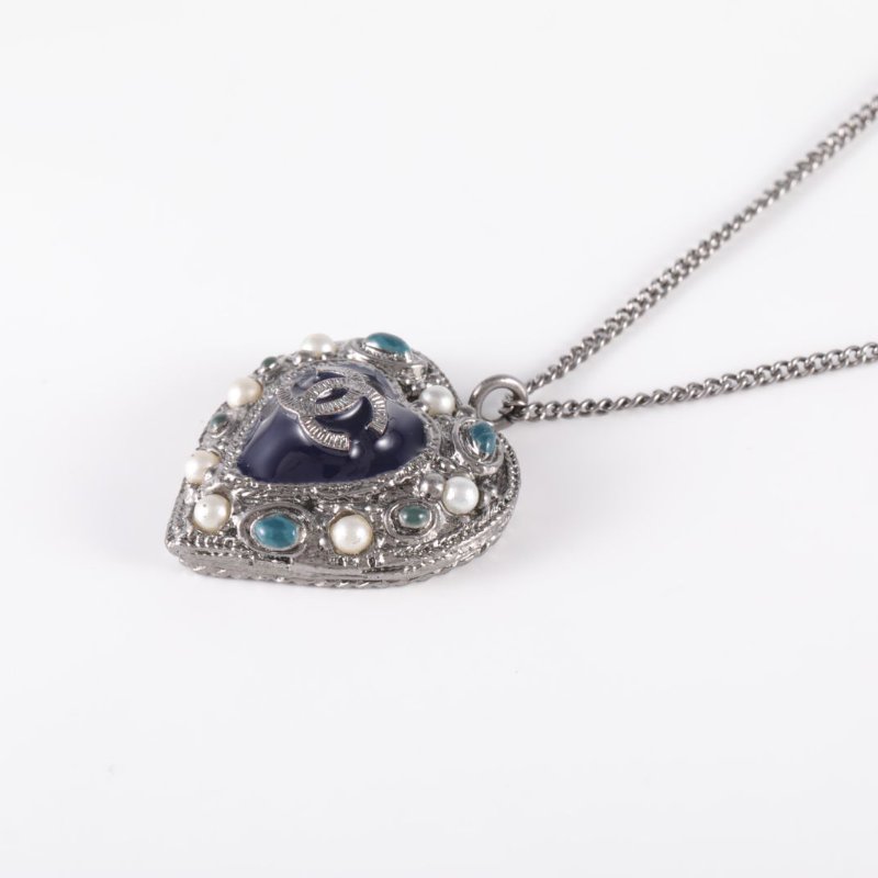 CHANEL 合金愛心珍珠彩釉毛衣項鏈項鍊-1