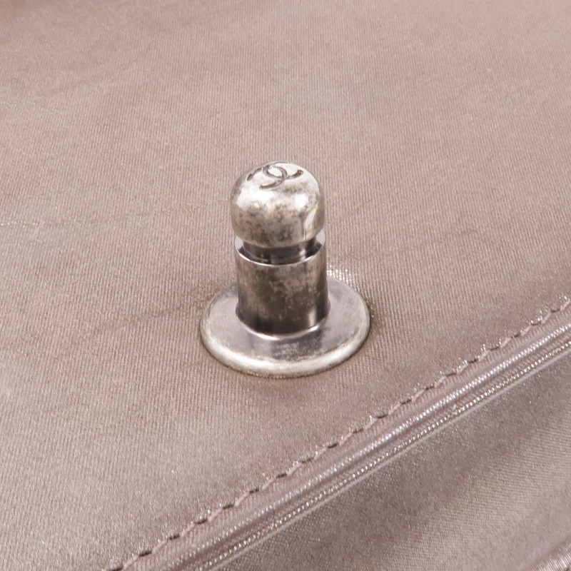 CHANEL 牛皮皮革Boy 20 Chain Shoulder Bag銀扣鏈帶肩背袋-15