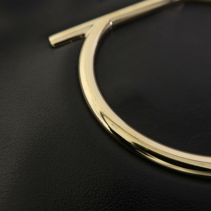 Salvatore Ferragamo 牛皮皮革Gancini Camera Bag金扣肩背袋-8