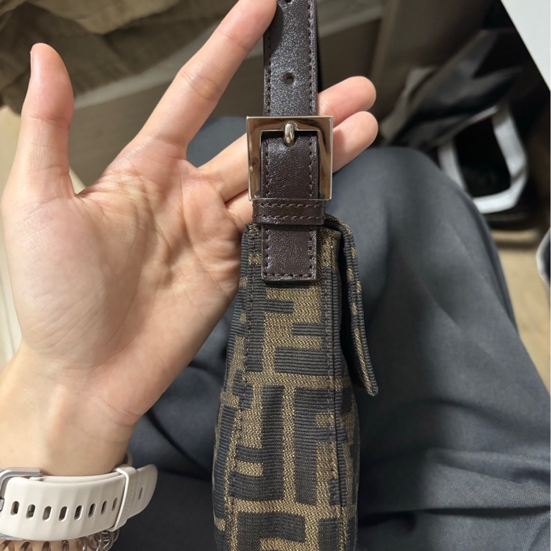 【近新閒置❤️】 fendi 老花小法棍 手提包 單肩包-3