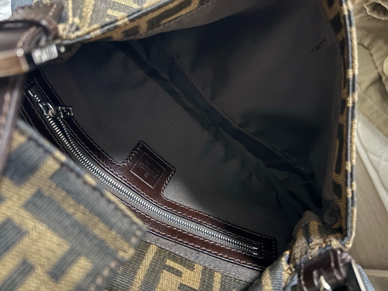 【近新閒置❤️】 fendi 老花小法棍 手提包 單肩包-5