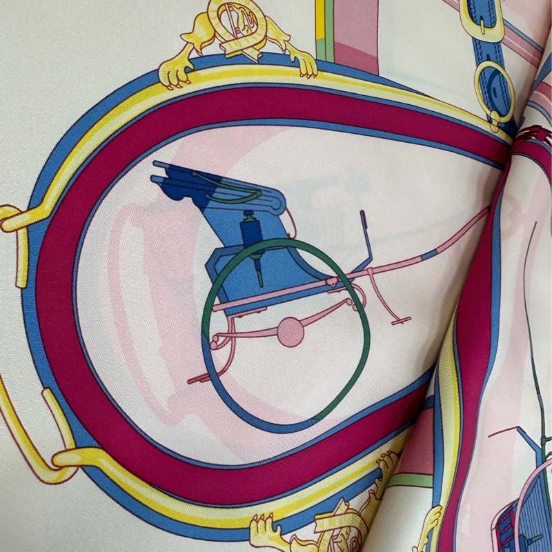 Hermes愛馬仕絲巾「自由之輪」系列絲巾，尺寸：90×90cm-2