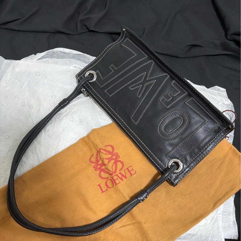 【近新閒置❤️】 Loewe 黑銀雙面tote 手提包單肩包-1