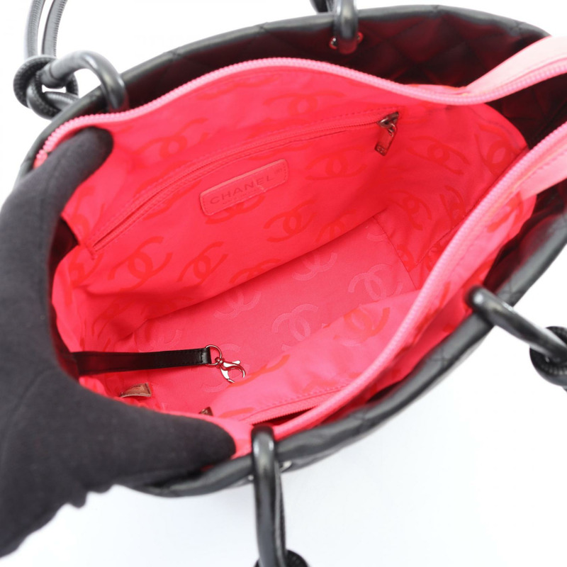 香奈兒 Cambon 系列中型手提包，黑色/白色皮革，二手女款，附五金配件-2