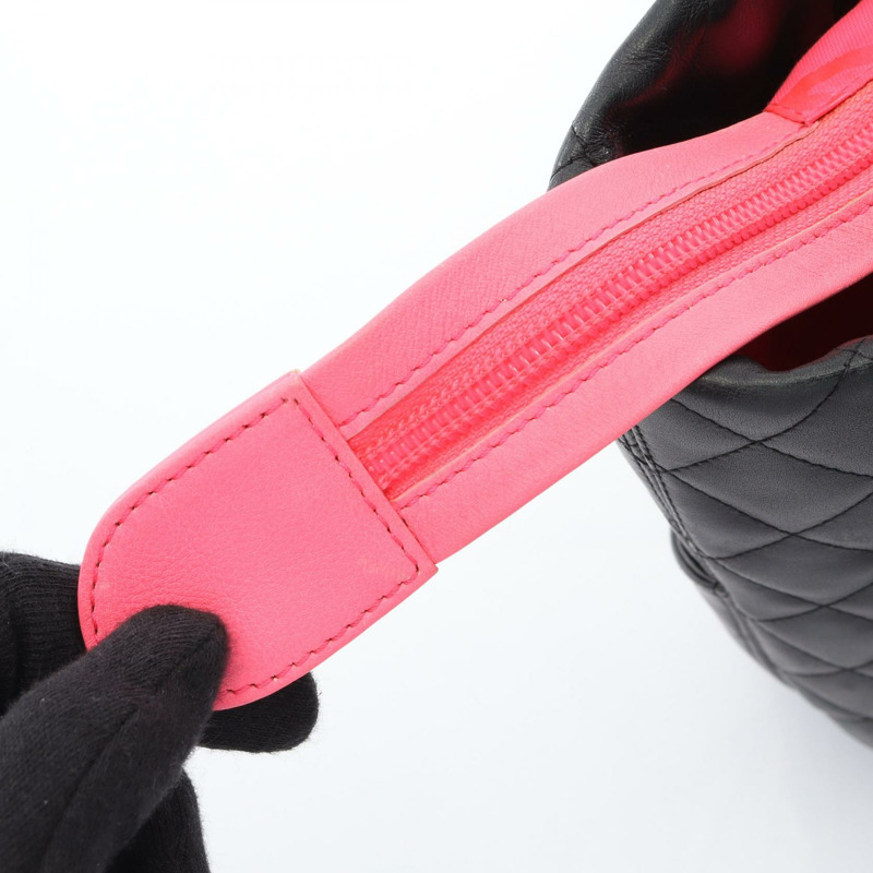 香奈兒 Cambon 系列中型手提包，黑色/白色皮革，二手女款，附五金配件-6