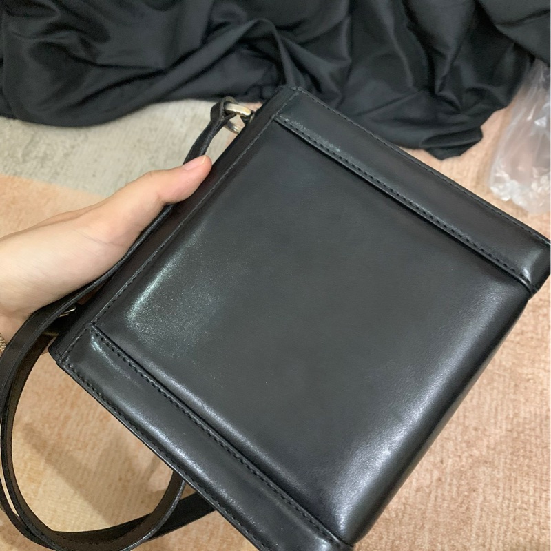 【近新閒置❤️】 Salvatore Ferragamo mini馬蹄扣  斜挎包 單肩包-2