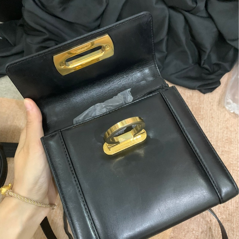 【近新閒置❤️】 Salvatore Ferragamo mini馬蹄扣  斜挎包 單肩包-7