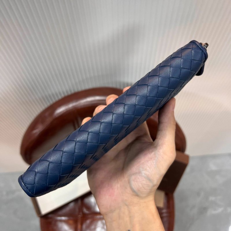 【全新品】BOTTEGA VENETA BV 藏藍牛皮編織拉鍊長夾男女中性錢包-1
