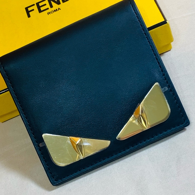 ‼️全台最甜 Fendi 芬迪 黑金怪獸8卡對開短夾-2