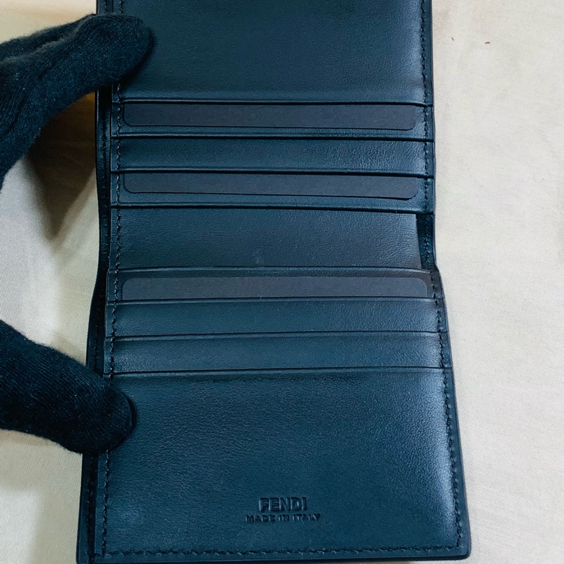 ‼️全台最甜 Fendi 芬迪 黑金怪獸8卡對開短夾-4