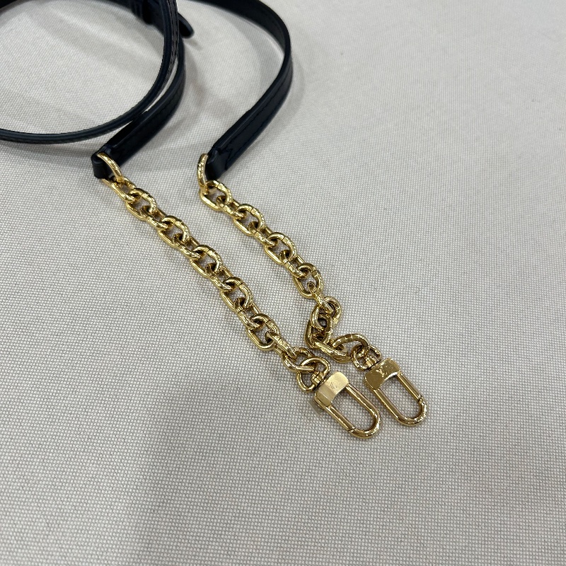 LV 老花 Monogram Pochette Trunk Verticale M63913 晶片款-27