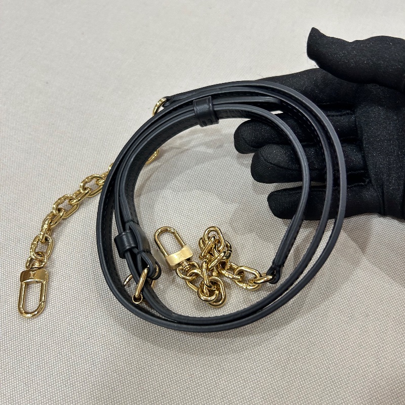 LV 老花 Monogram Pochette Trunk Verticale M63913 晶片款-30