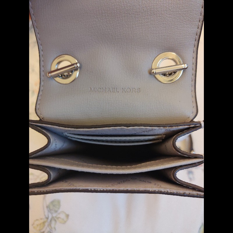 MICHAEL KORS Rose 滿版字母PVC小鍊包(乳白灰)拼色-15